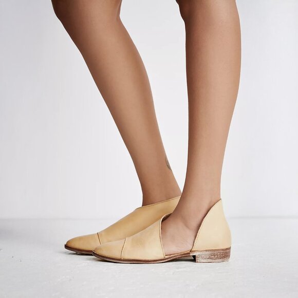 Free People Royale Flat in Natural - sz 8 - Picture 2 of 15